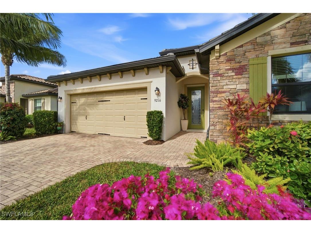 9216 Woodhurst Drive Naples FL 34120 226004233 image1