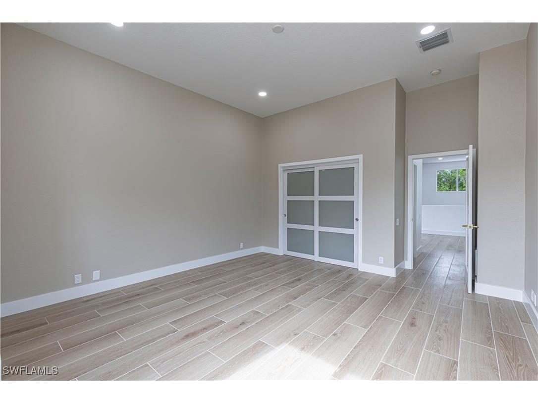 9217 Troon Lakes Drive Naples FL 34109 225061062 image17