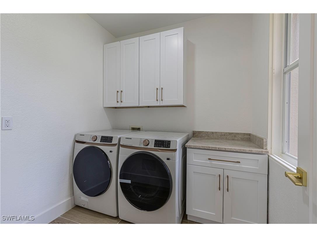 9217 Troon Lakes Drive Naples FL 34109 225061062 image19