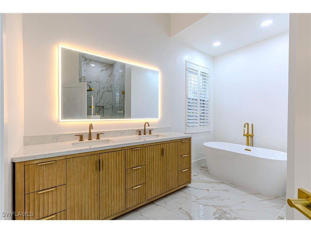 9217 Troon Lakes Drive Naples FL 34109 225061062 image7