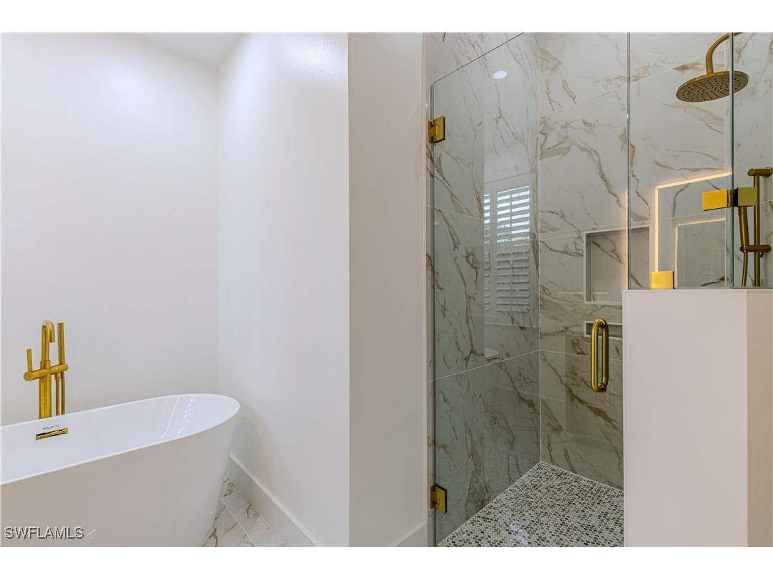 9217 Troon Lakes Drive Naples FL 34109 225061062 image8