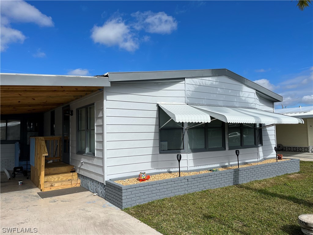 9218 Bonita Drive North Fort Myers FL 33903 224023038 image1