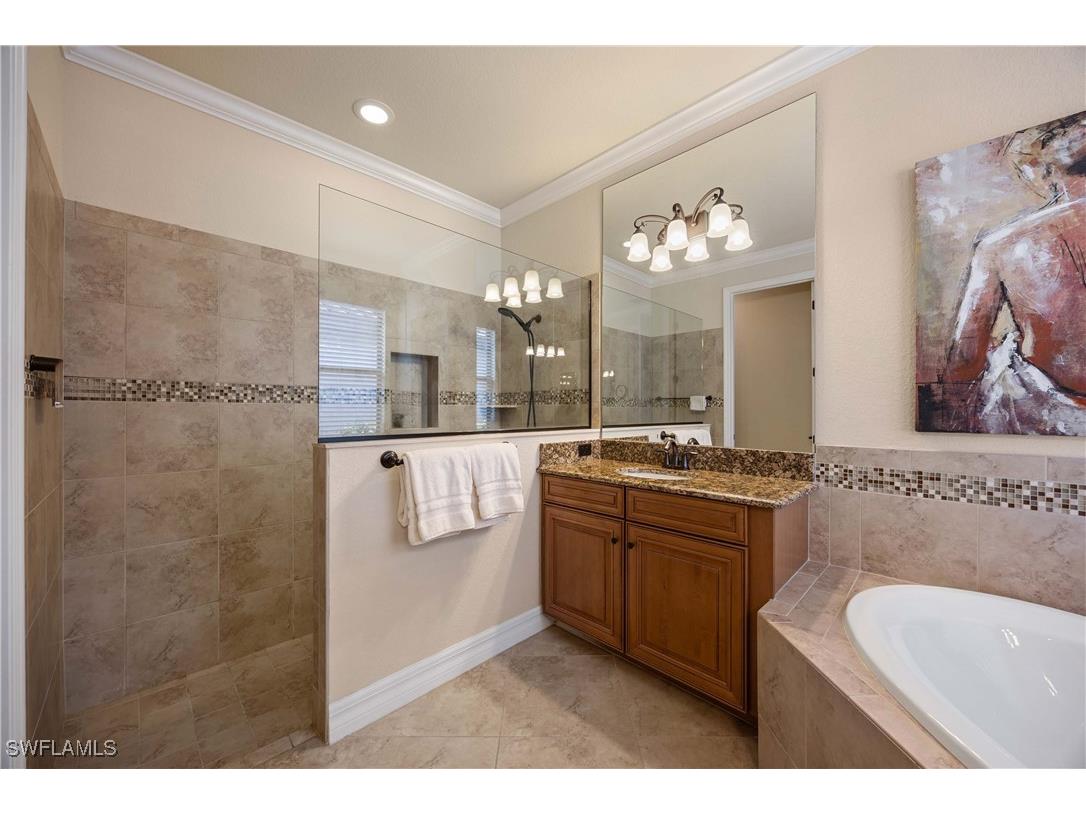 9218 Veneto Lane Naples FL 34113 225080443 image20