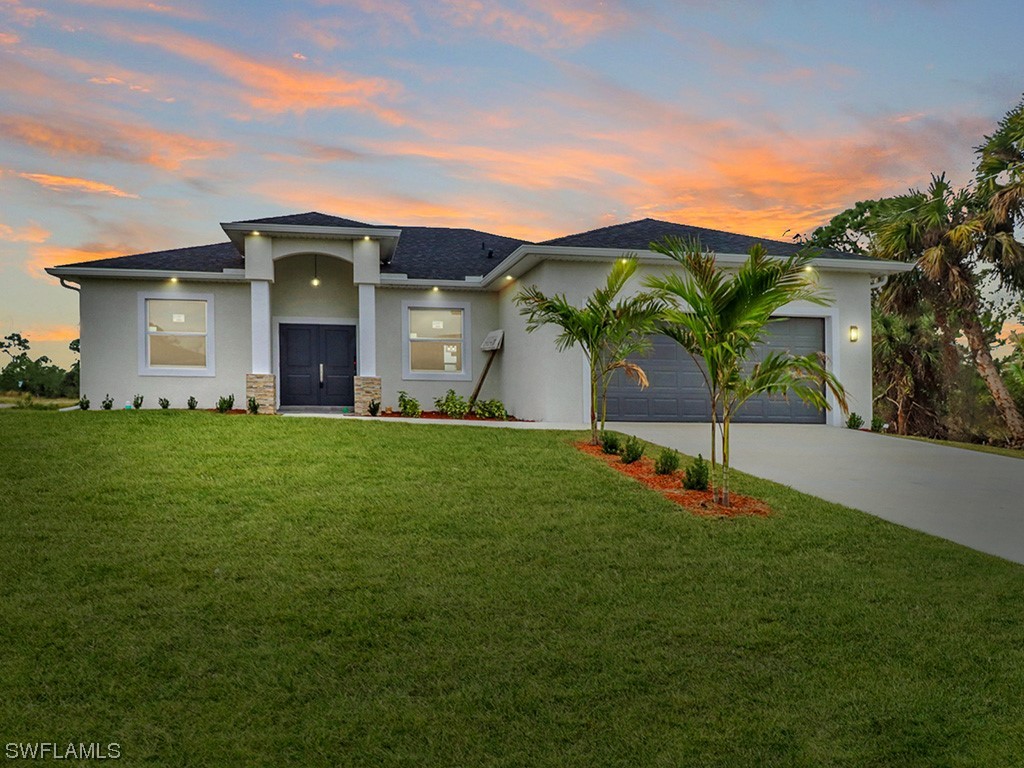 922 Citrus Avenue S Lehigh Acres FL 33974 224005965 image1