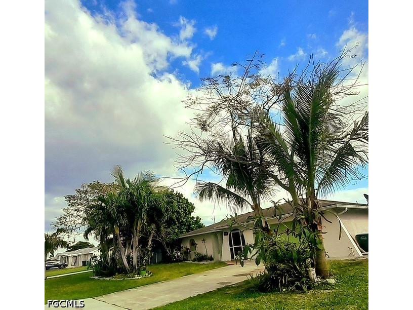 922 SE 26th Terrace Cape Coral FL 33904 2026009732 image3