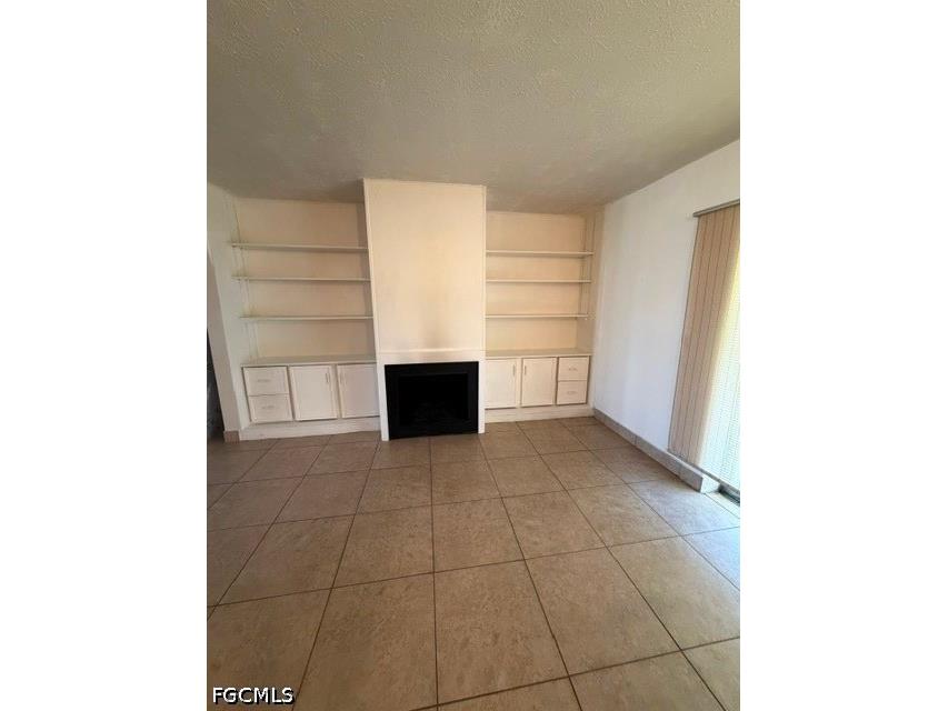 922 SE 26th Terrace Cape Coral FL 33904 2026009732 image4