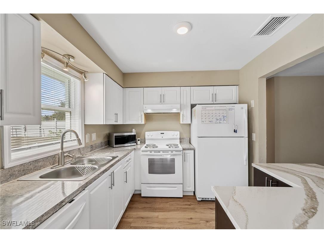 922 SE 27th Terrace Cape Coral FL 33904 226004952 image14