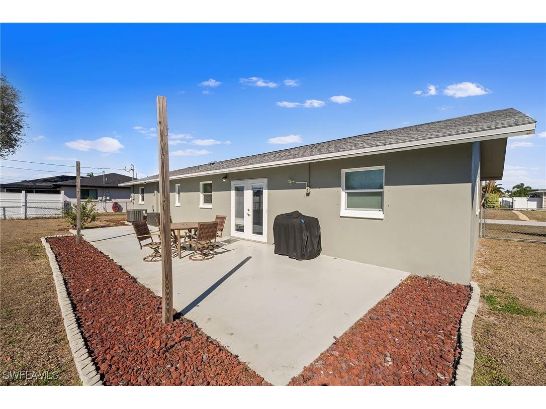 922 SE 27th Terrace Cape Coral FL 33904 226004952 image28