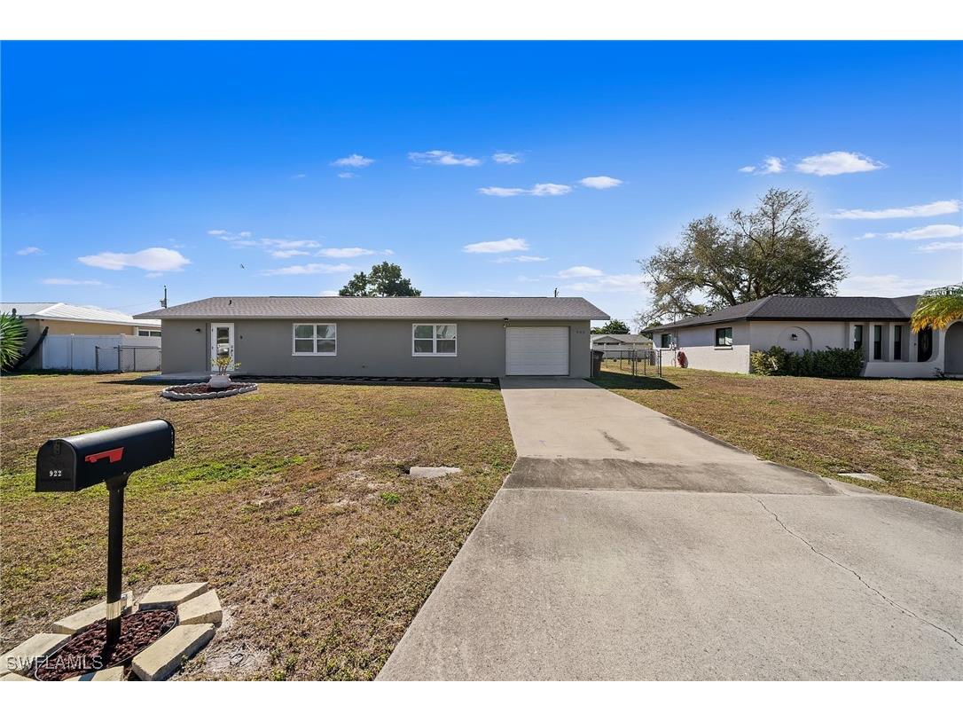 922 SE 27th Terrace Cape Coral FL 33904 226004952 image3