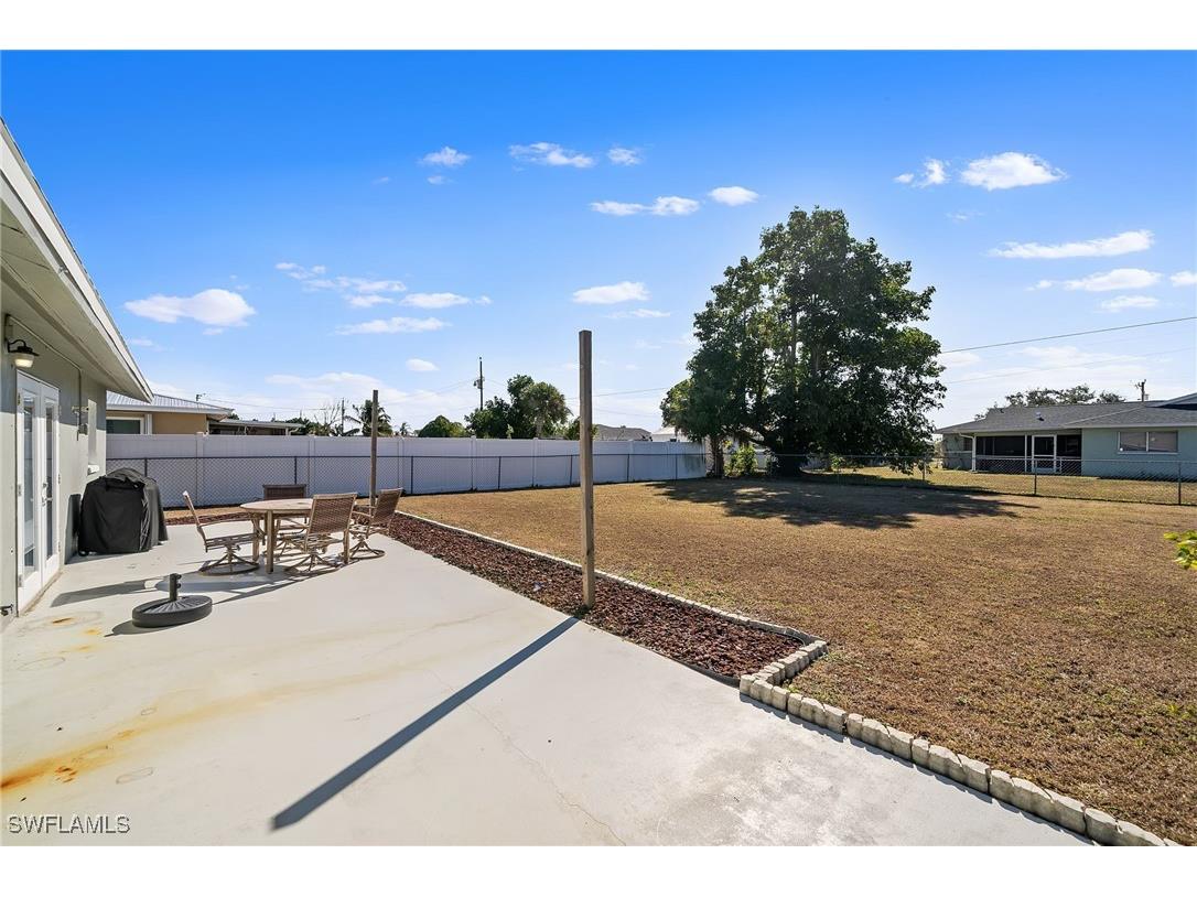922 SE 27th Terrace Cape Coral FL 33904 226004952 image30