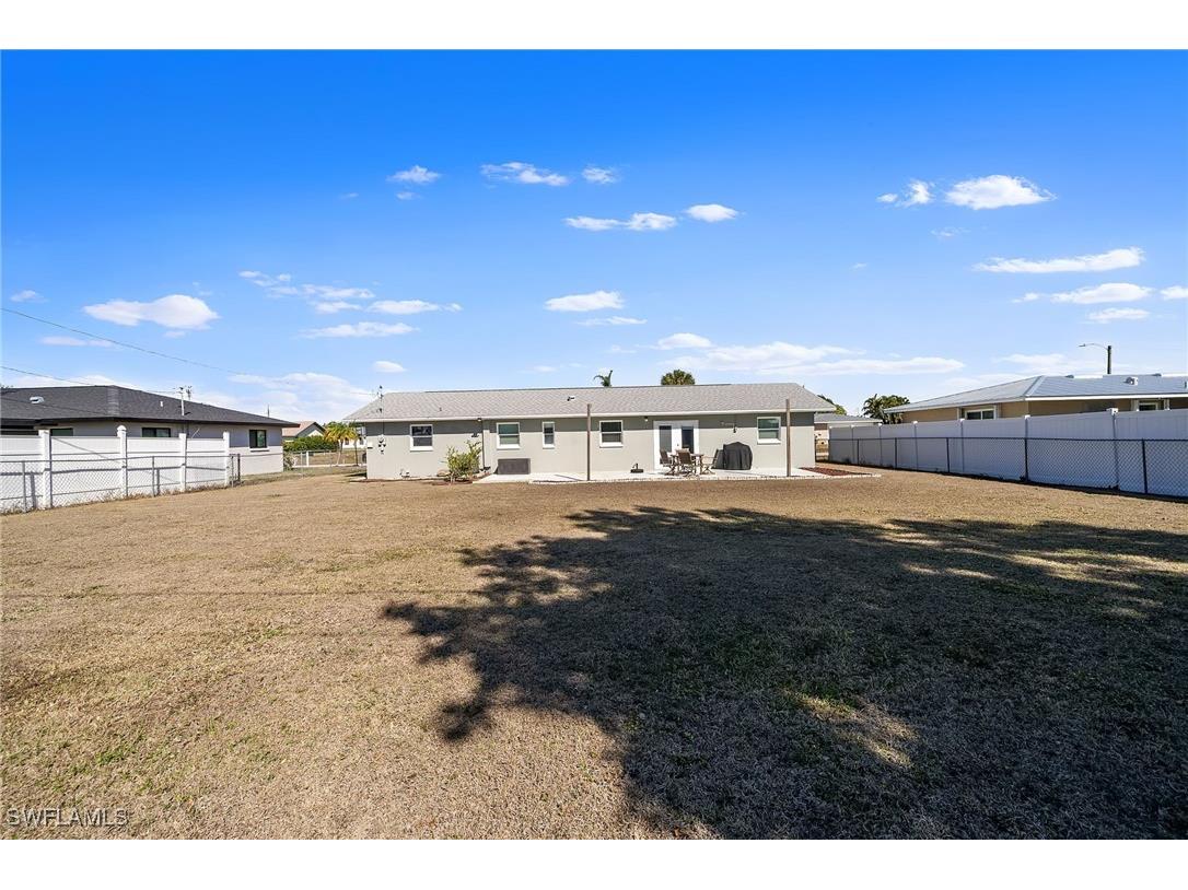 922 SE 27th Terrace Cape Coral FL 33904 226004952 image32