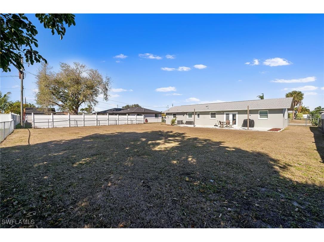 922 SE 27th Terrace Cape Coral FL 33904 226004952 image33