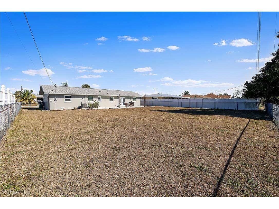 922 SE 27th Terrace Cape Coral FL 33904 226004952 image34