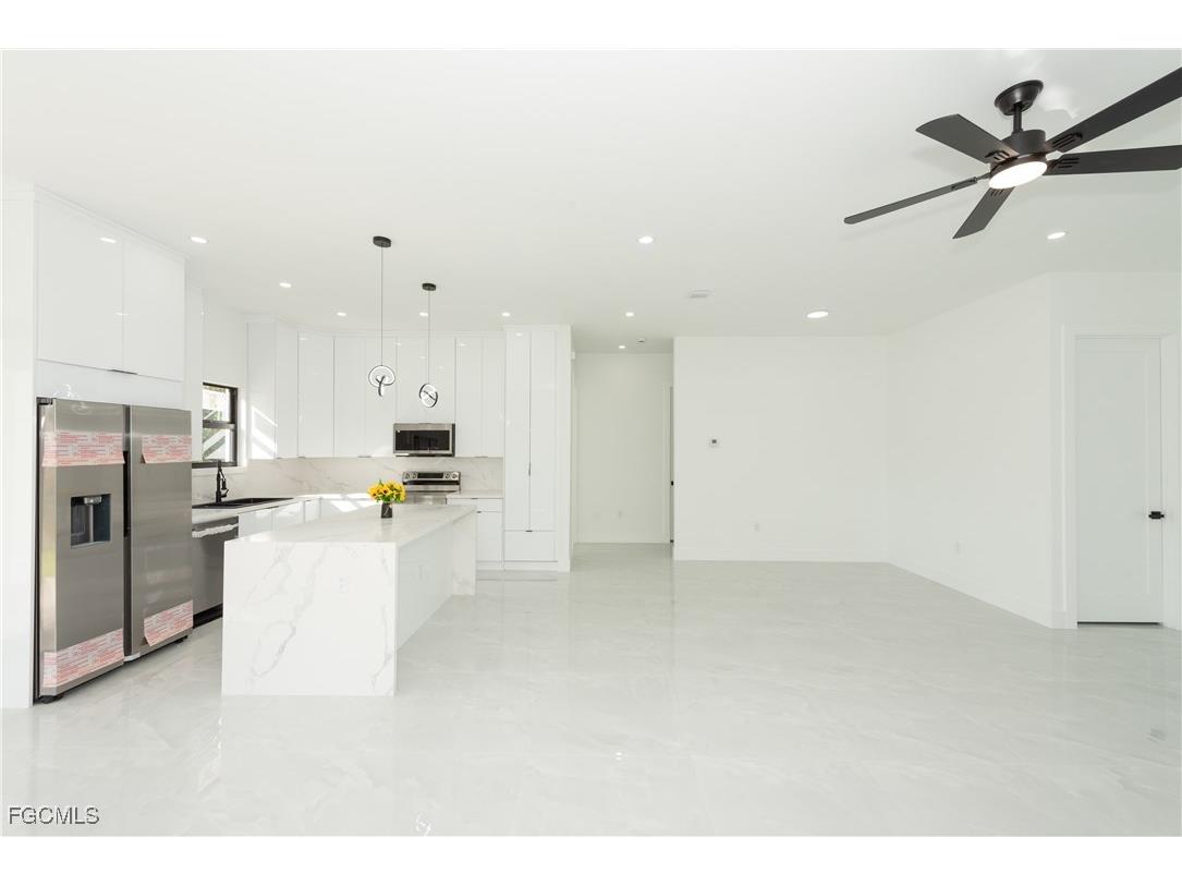 922 Sunrise Boulevard Lehigh Acres FL 33974 2026005215 image12