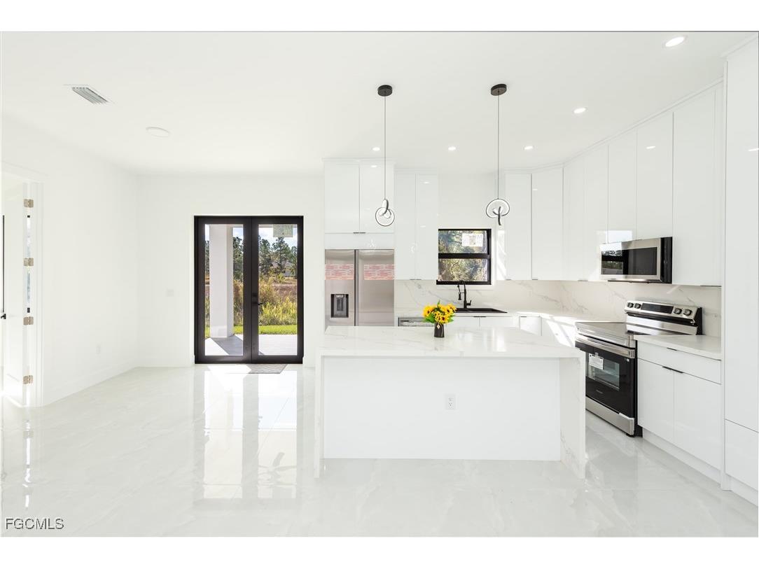 922 Sunrise Boulevard Lehigh Acres FL 33974 2026005215 image14