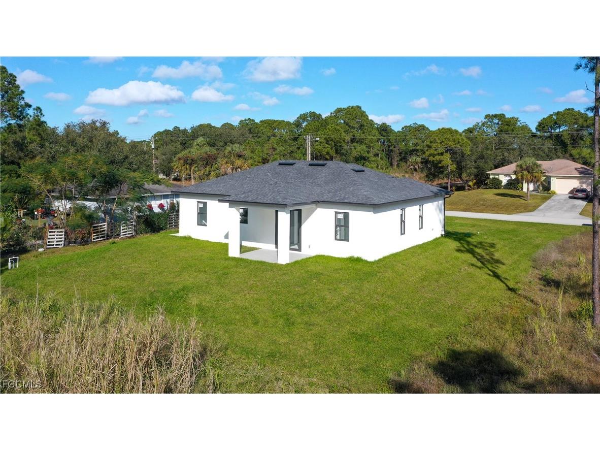 922 Sunrise Boulevard Lehigh Acres FL 33974 2026005215 image9