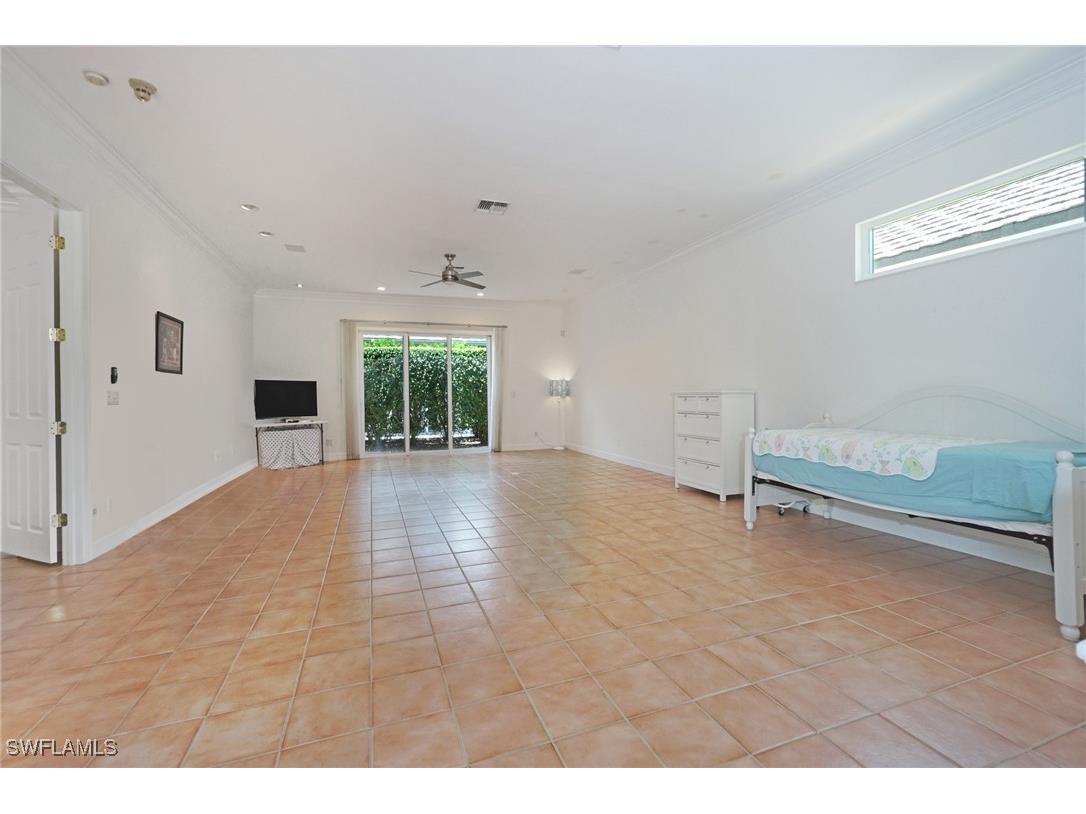 922 Turtle Court Naples FL 34108 225056846 image16