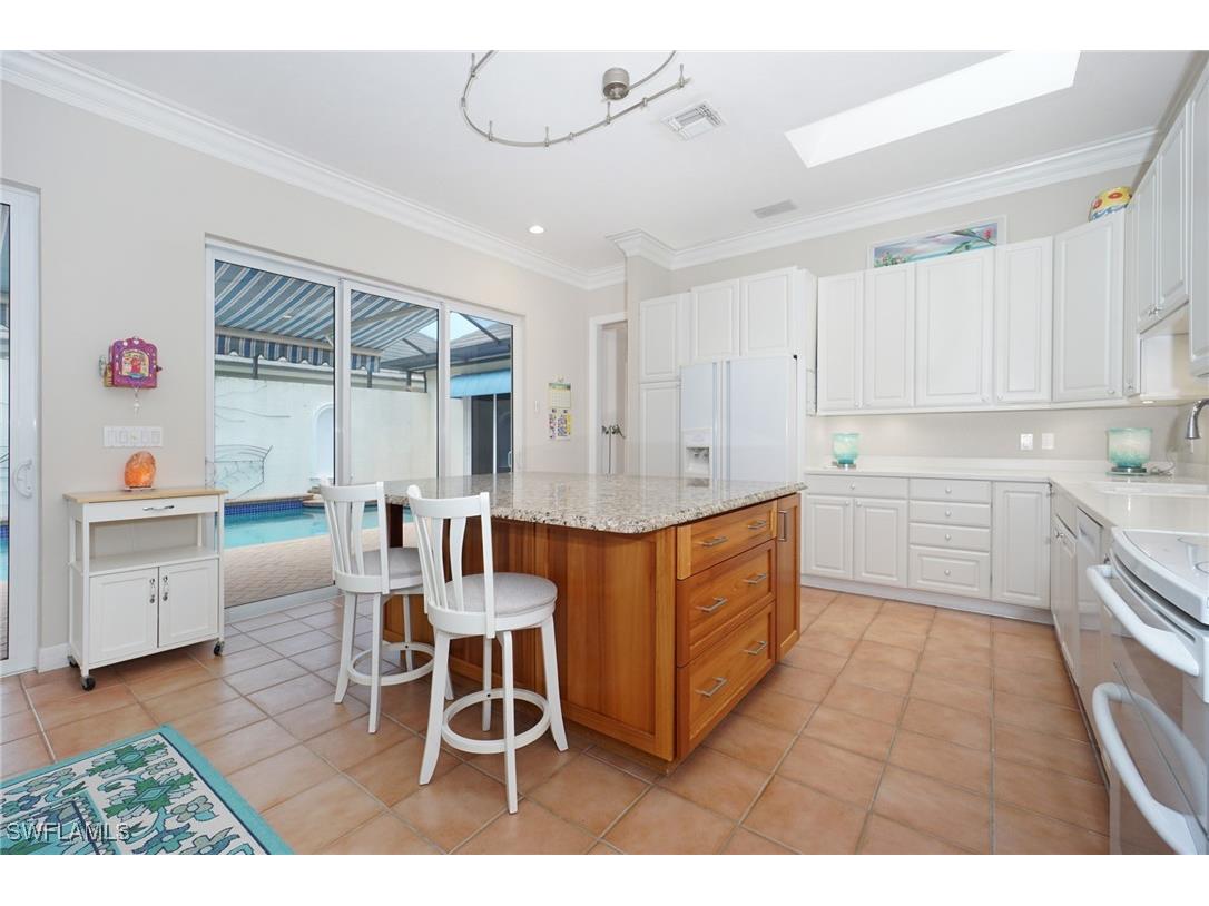 922 Turtle Court Naples FL 34108 225056846 image9