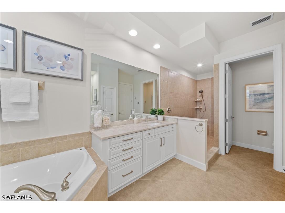9220 Quartz Lane #202 Naples FL 34120 226005070 image15