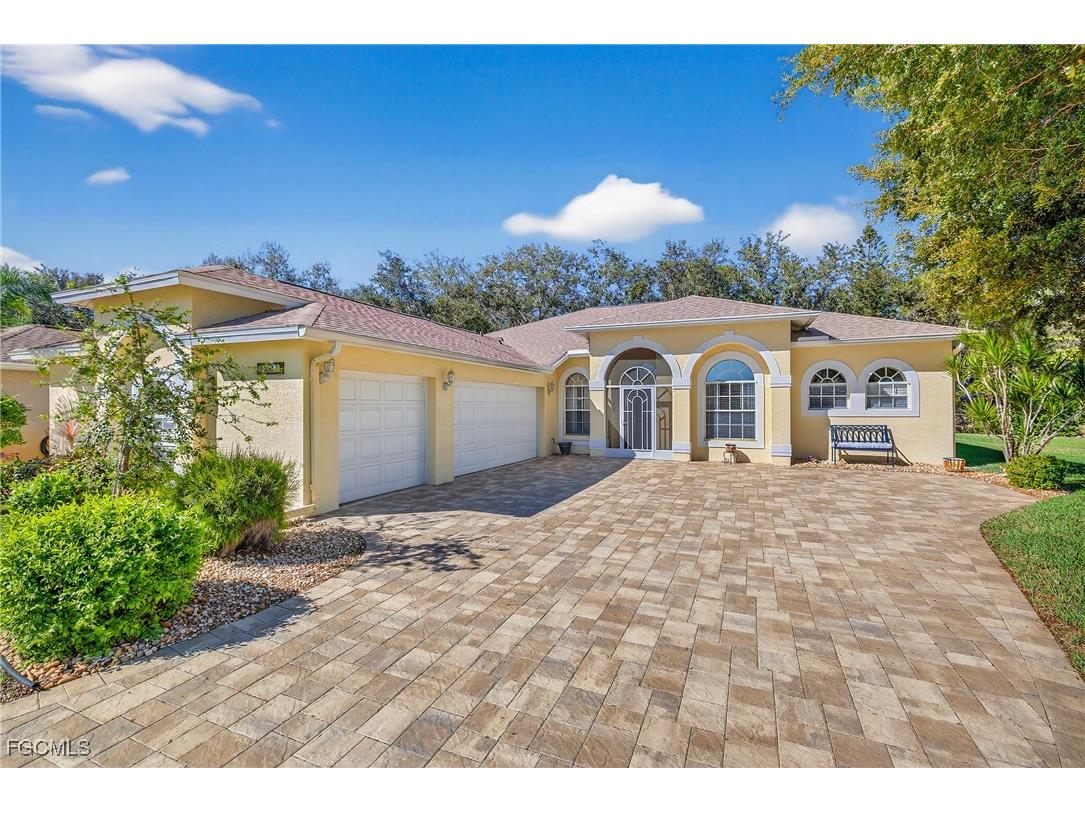 9221 Coachhouse Lane Estero FL 33928 2026004277 image1