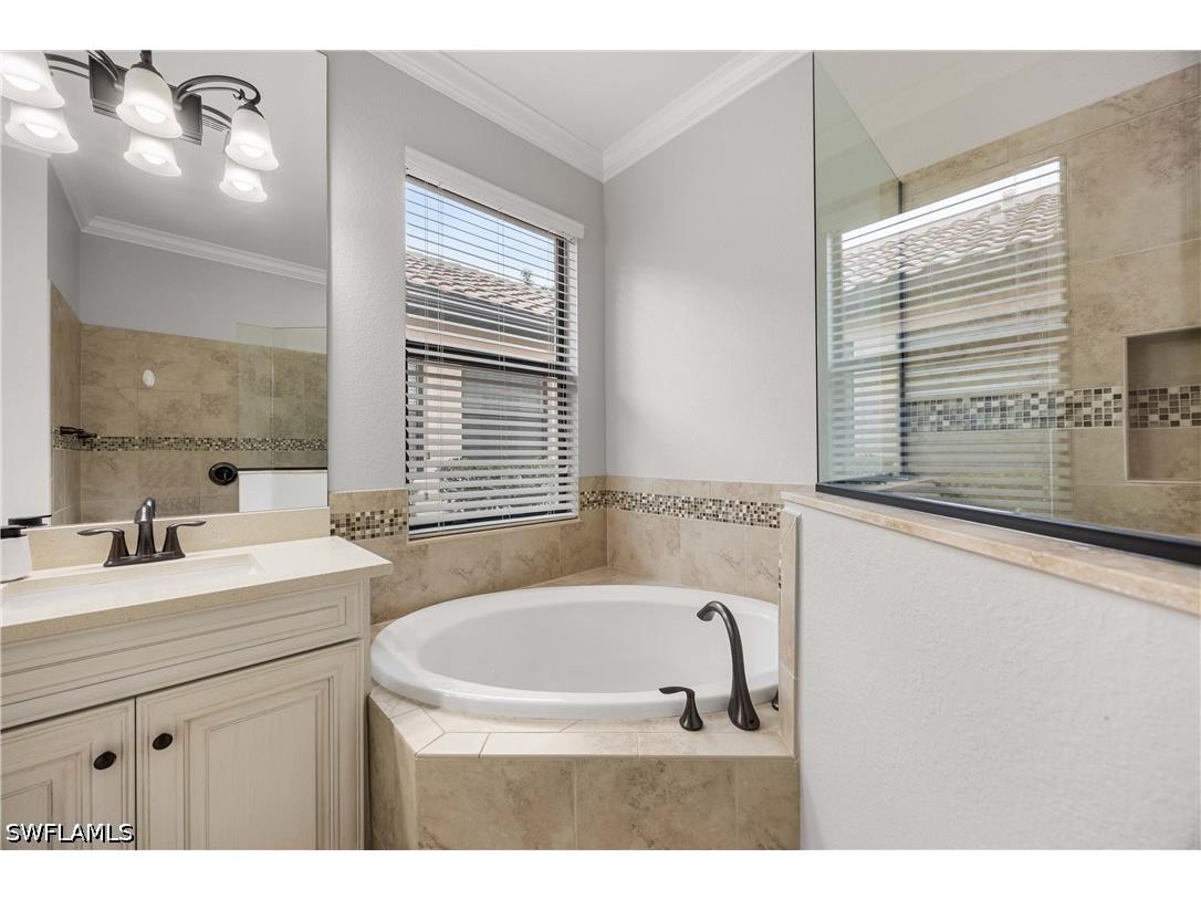 9222 Veneto Lane Naples FL 34113 226006840 image15