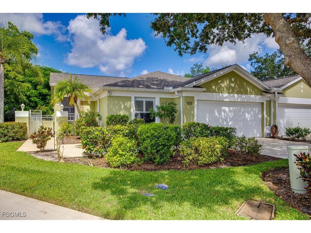 9225 Coral Isle Way Fort Myers FL 33919 2025008128 image1