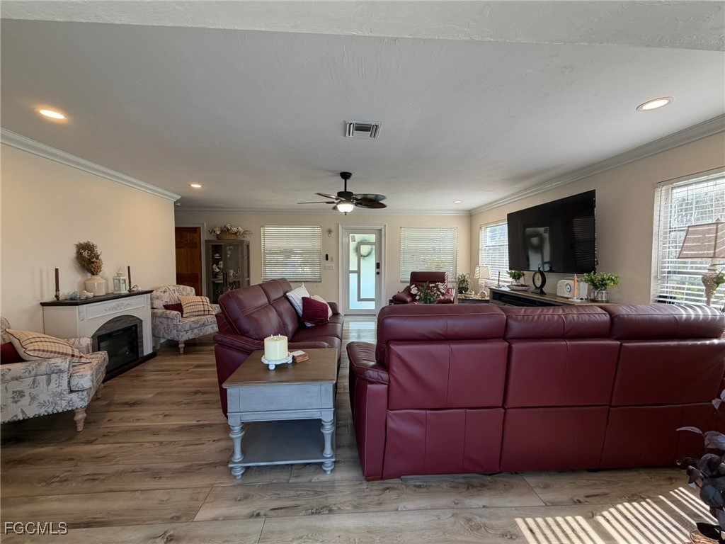 9225 Dimmick Drive Sanibel FL 33957 2025023693 image9