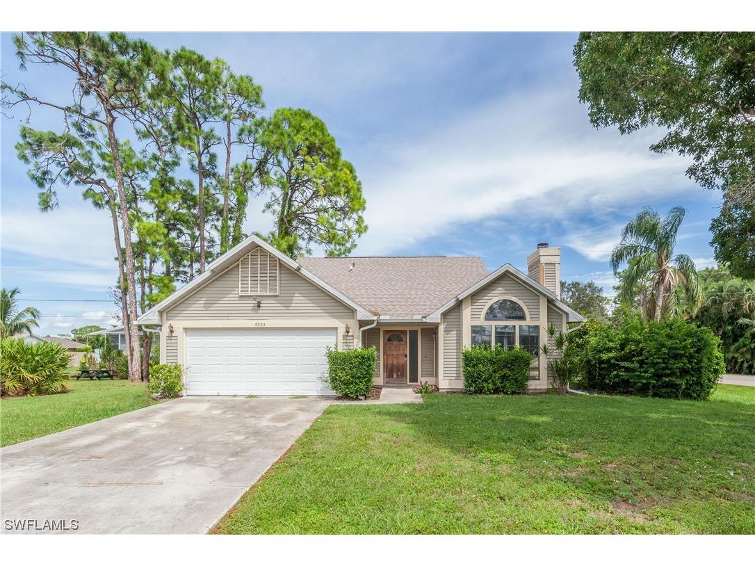 9225 Pineapple Road Fort Myers FL 33967 223069649 image1