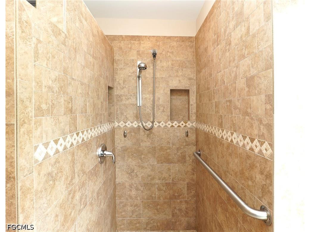 9227 Independence Way Fort Myers FL 33913 2026024194 image16