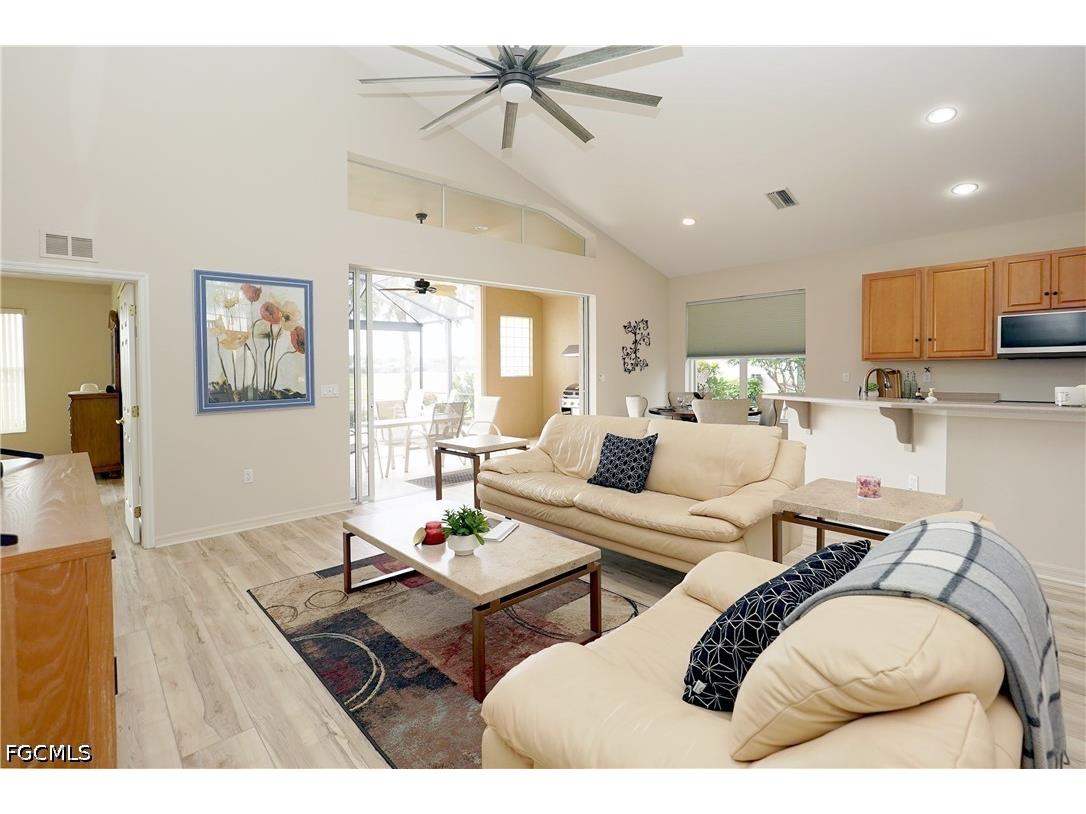 9227 Independence Way Fort Myers FL 33913 2026024194 image4