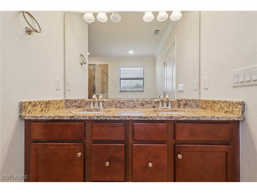 9227 Shadow Oak Lane Naples FL 34120 225066847 image24