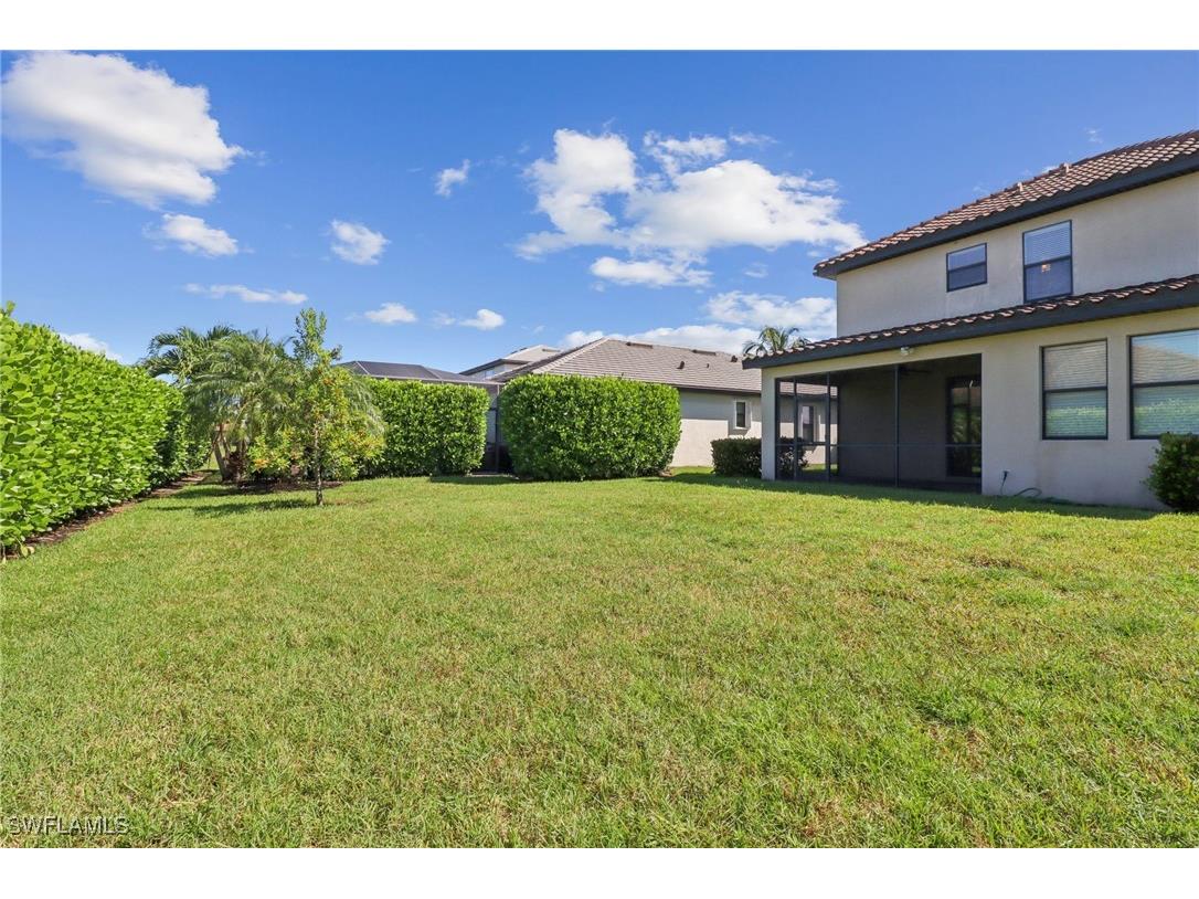 9227 Shadow Oak Lane Naples FL 34120 225066847 image28