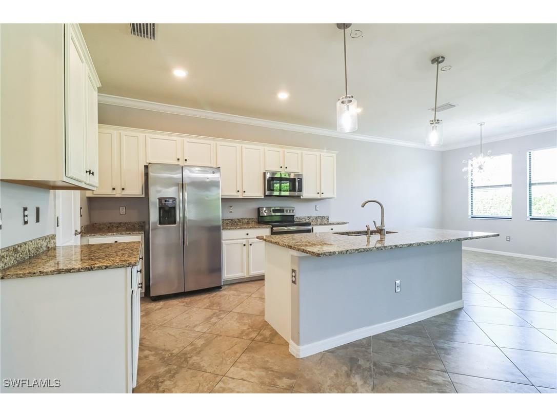 9227 Shadow Oak Lane Naples FL 34120 225066847 image6