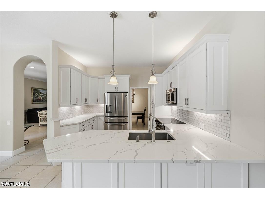 9227 Troon Lakes Drive Naples FL 34109 226009323 image18