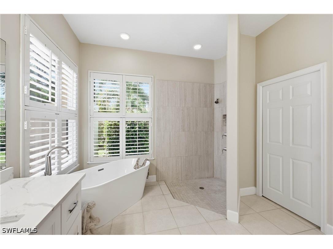 9227 Troon Lakes Drive Naples FL 34109 226009323 image24