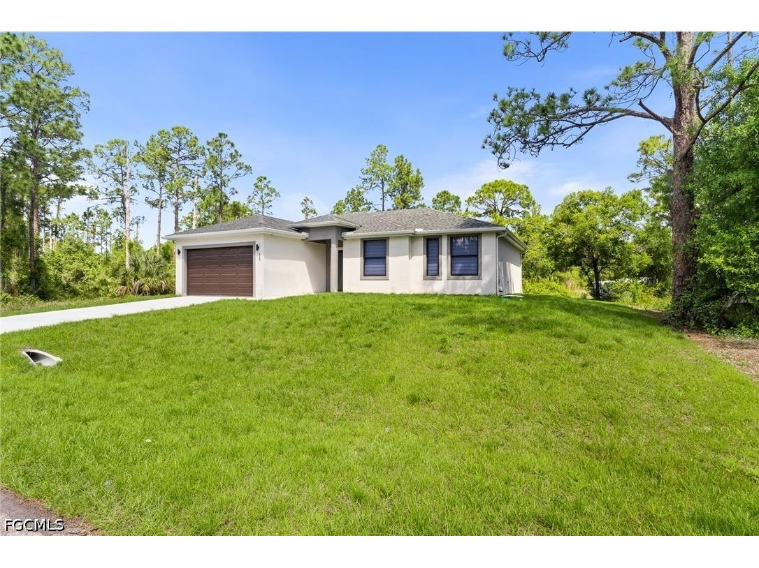 923 Alcalde Street E Lehigh Acres FL 33974 2026014779 image3