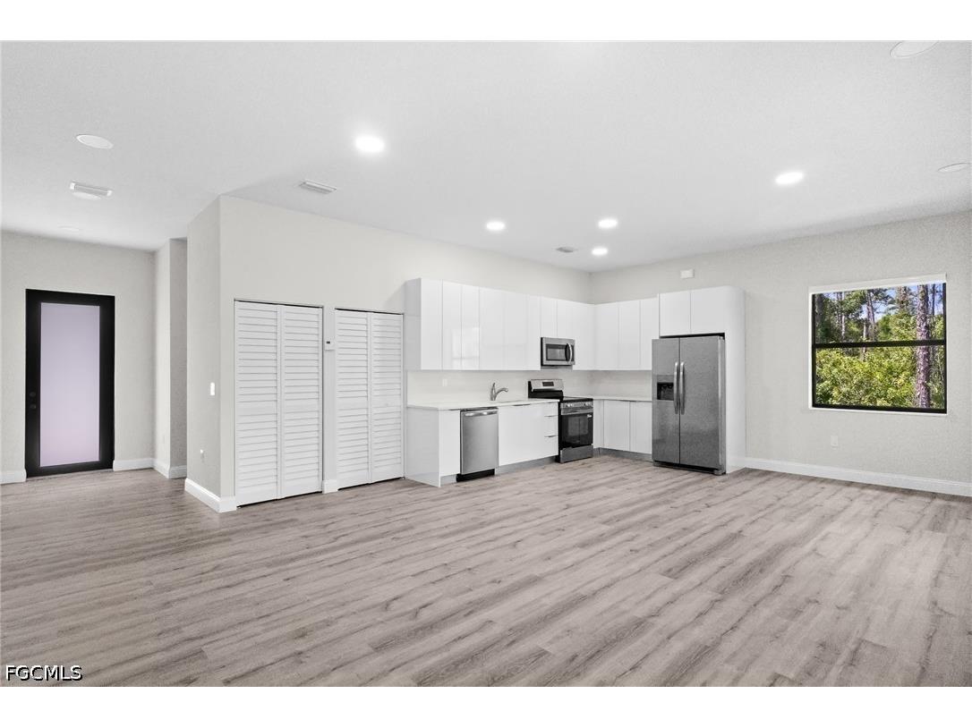 923 Alcalde Street E Lehigh Acres FL 33974 2026014779 image5