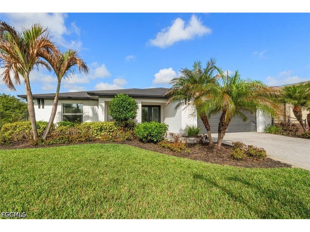 923 Alvin Avenue Lehigh Acres FL 33971 2026015108 image2