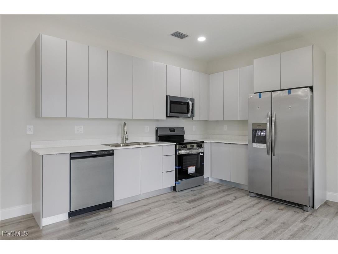 923 NE 16th Terrace Cape Coral FL 33909 225062302 image3