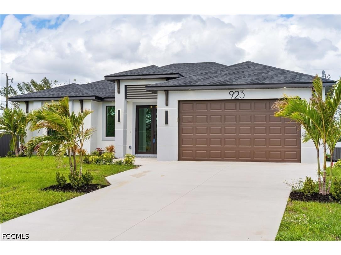 923 NE 17th Terrace Cape Coral FL 33909 2026010974 image1
