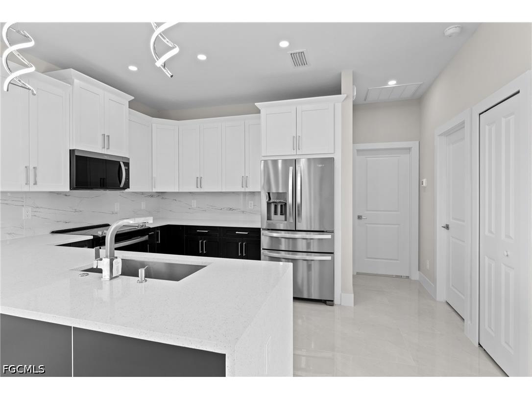 923 NE 17th Terrace Cape Coral FL 33909 2026010974 image10
