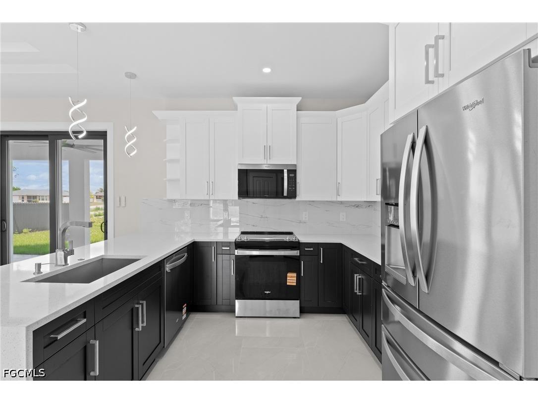 923 NE 17th Terrace Cape Coral FL 33909 2026010974 image12