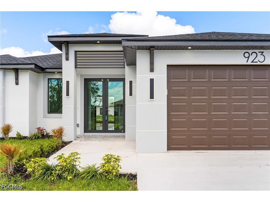 923 NE 17th Terrace Cape Coral FL 33909 2026010974 image3