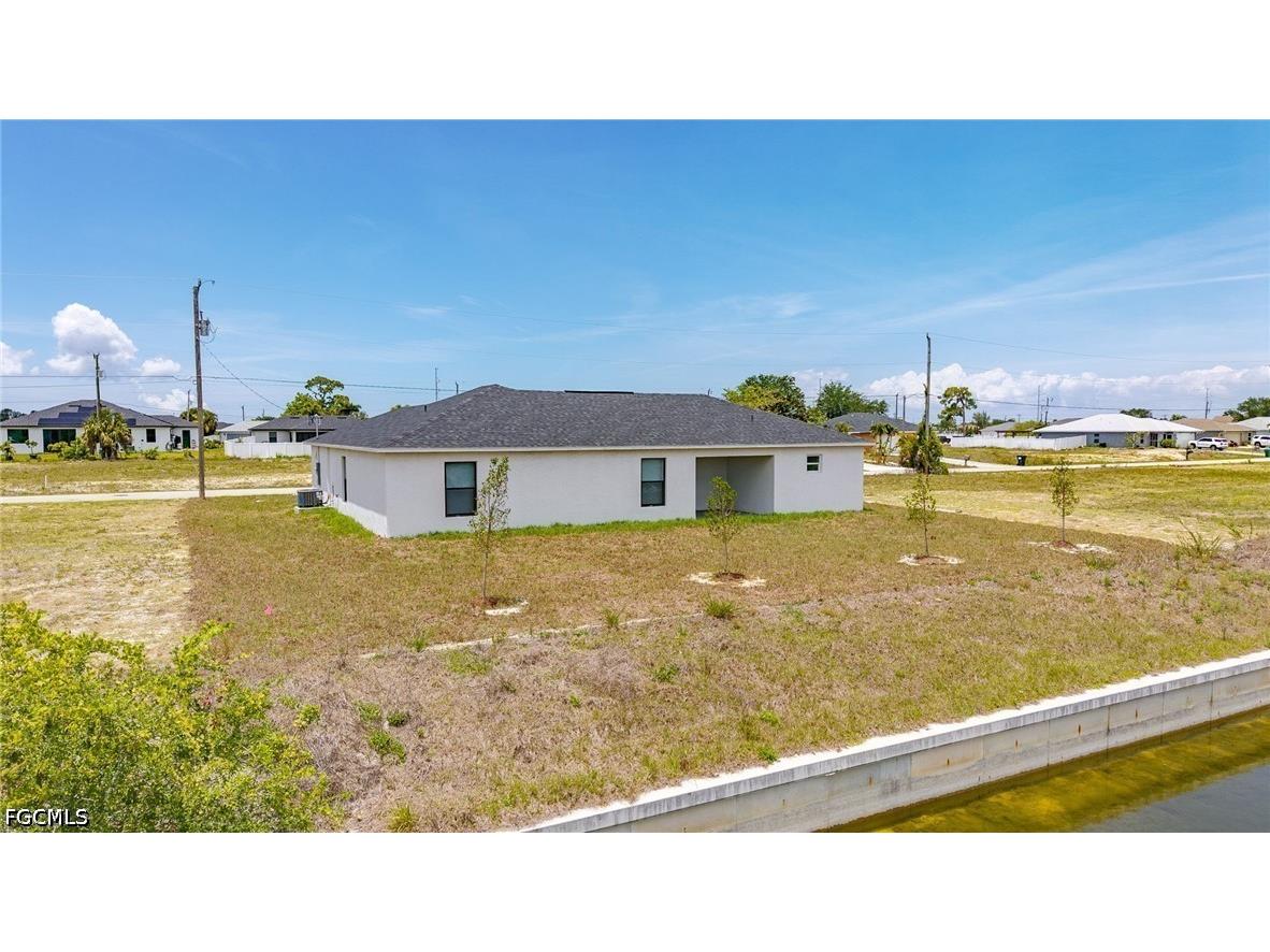 923 NE 1st Avenue Cape Coral FL 33909 2026015848 image33