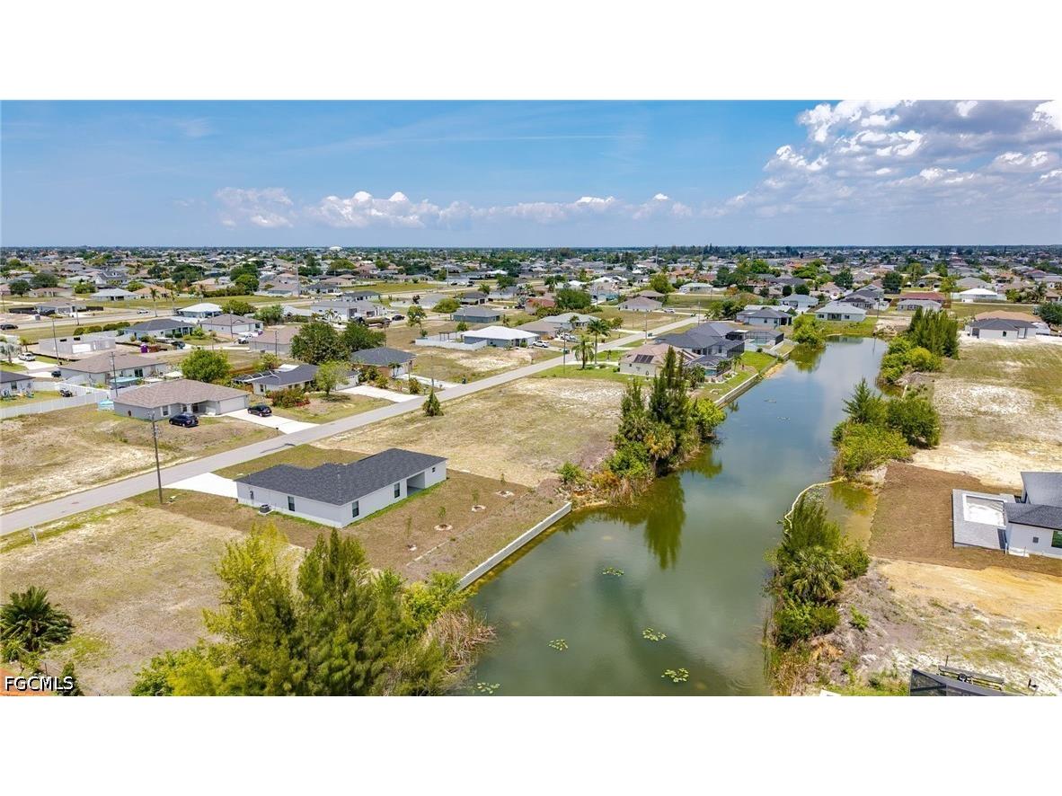 923 NE 1st Avenue Cape Coral FL 33909 2026015848 image36