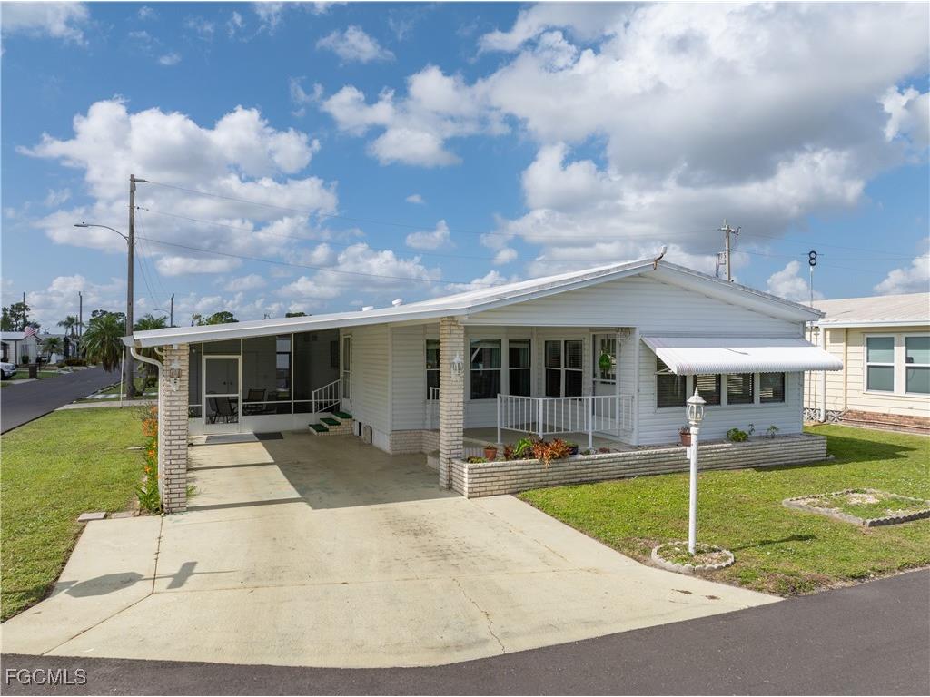 9231 Caloosa Drive North Fort Myers FL 33903 2025003379 image1