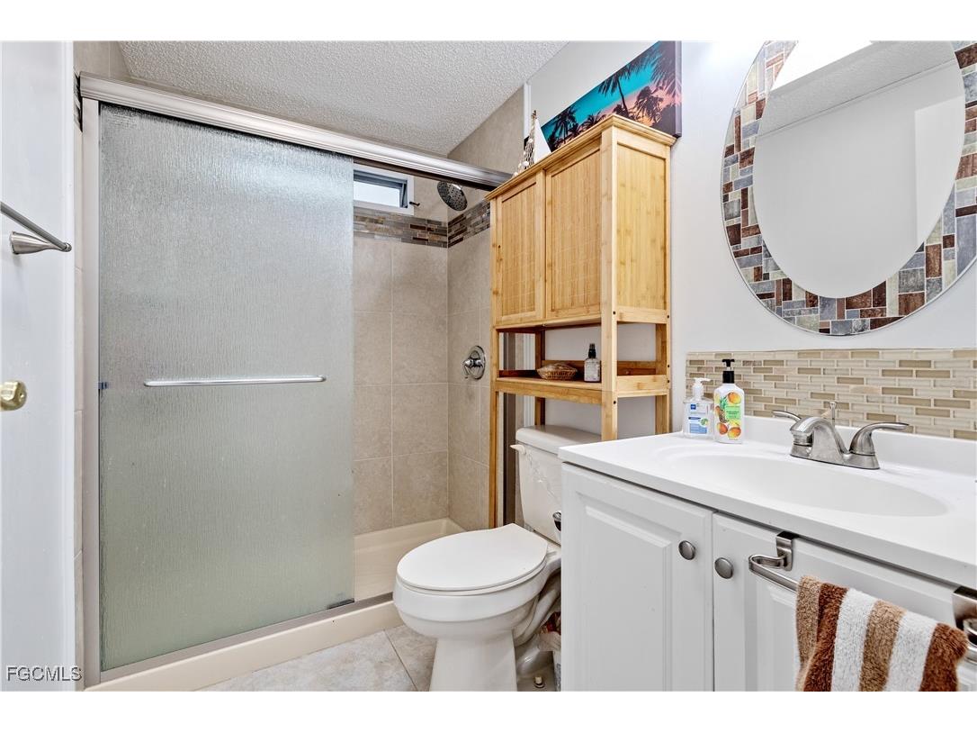 9231 Caloosa Drive North Fort Myers FL 33903 2025003379 image15