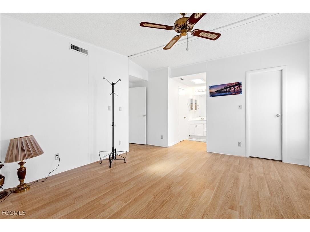 9231 Caloosa Drive North Fort Myers FL 33903 2025003379 image17