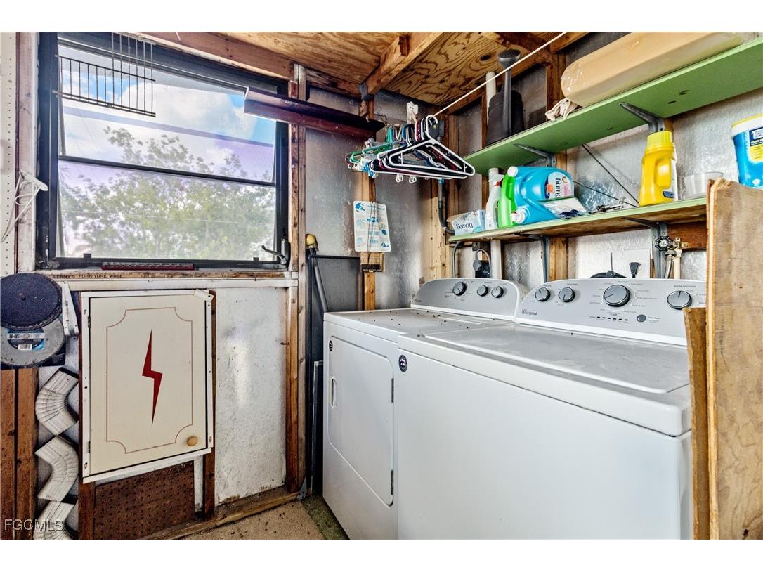 9231 Caloosa Drive North Fort Myers FL 33903 2025003379 image26