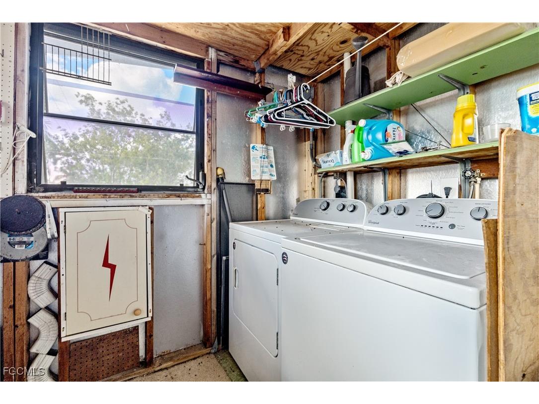 9231 Caloosa Drive North Fort Myers FL 33903 2025003379 image27